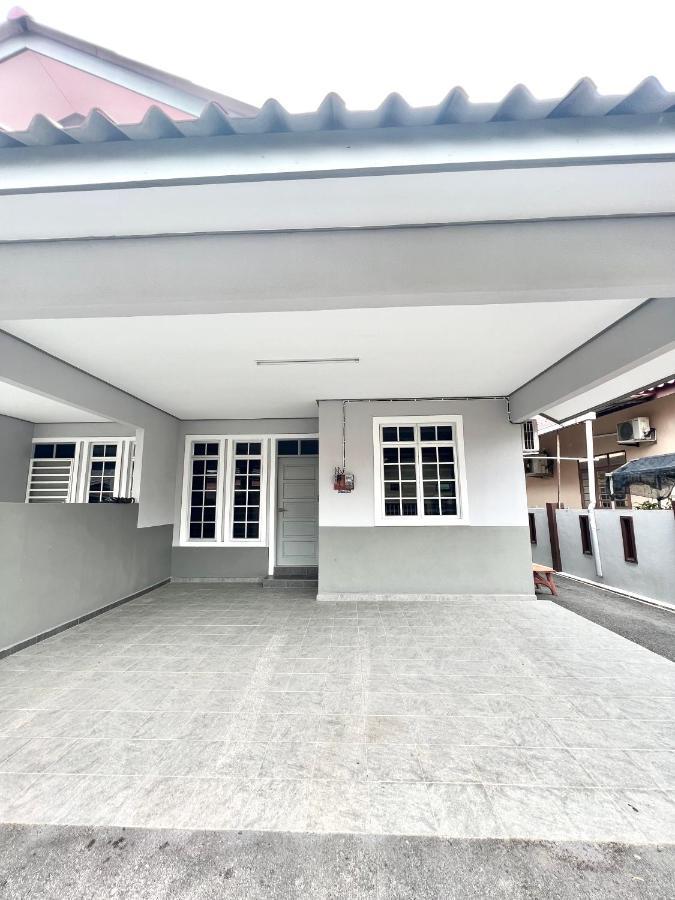 Teratai Homestay 3 Batu Buruk Kuala Terengganu Dış mekan fotoğraf