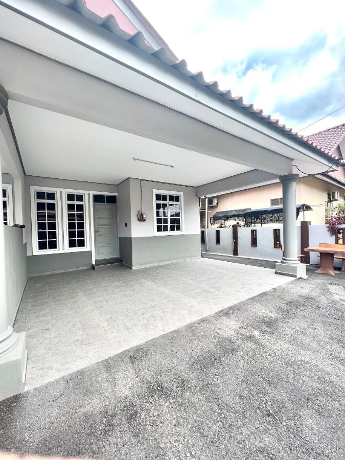 Teratai Homestay 3 Batu Buruk Kuala Terengganu Dış mekan fotoğraf