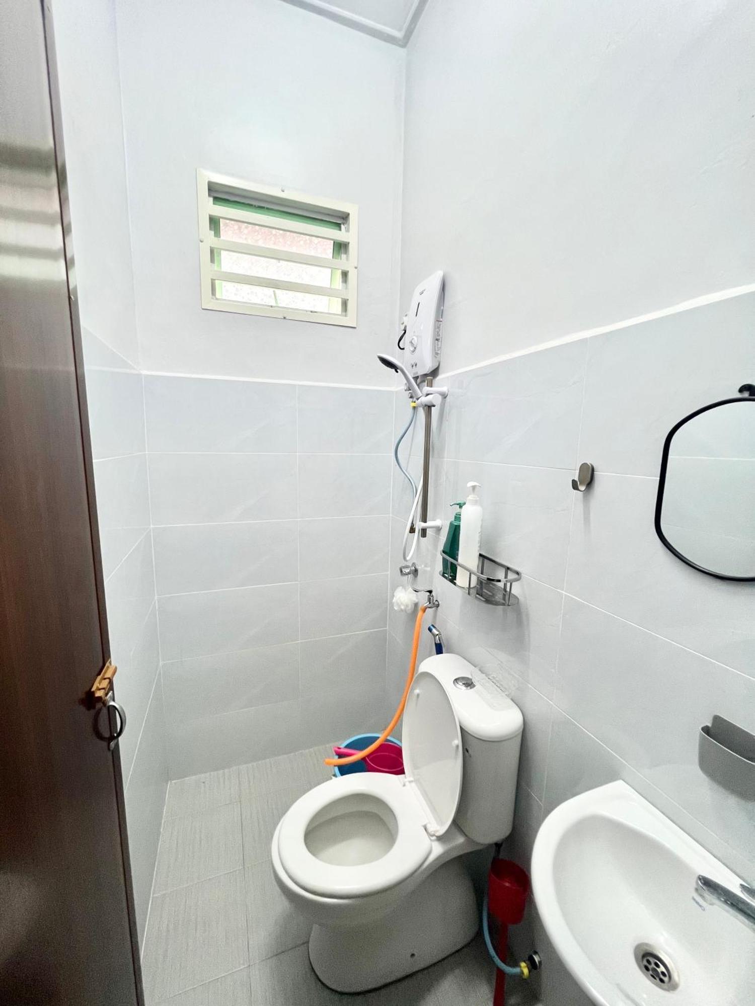 Teratai Homestay 3 Batu Buruk Kuala Terengganu Dış mekan fotoğraf
