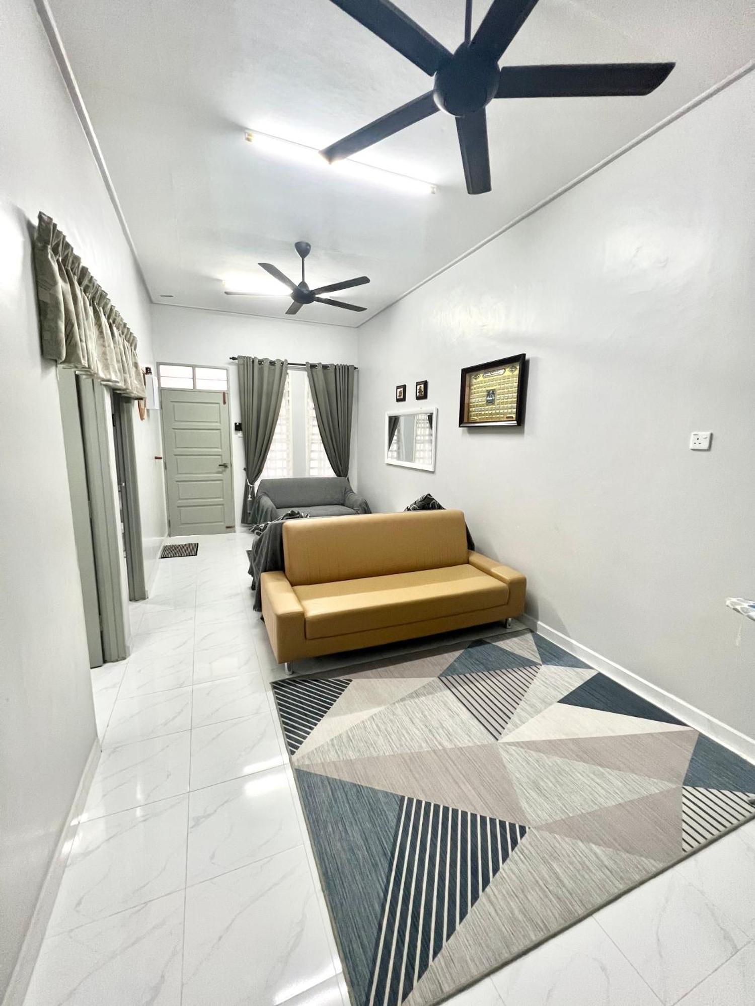 Teratai Homestay 3 Batu Buruk Kuala Terengganu Dış mekan fotoğraf
