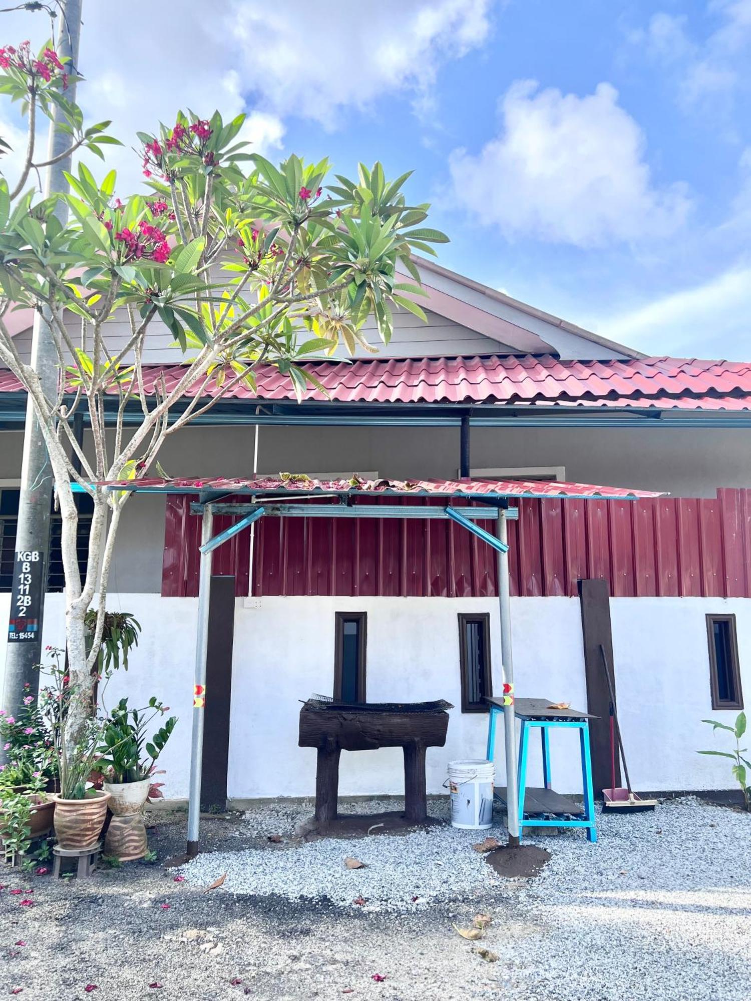 Teratai Homestay 3 Batu Buruk Kuala Terengganu Dış mekan fotoğraf